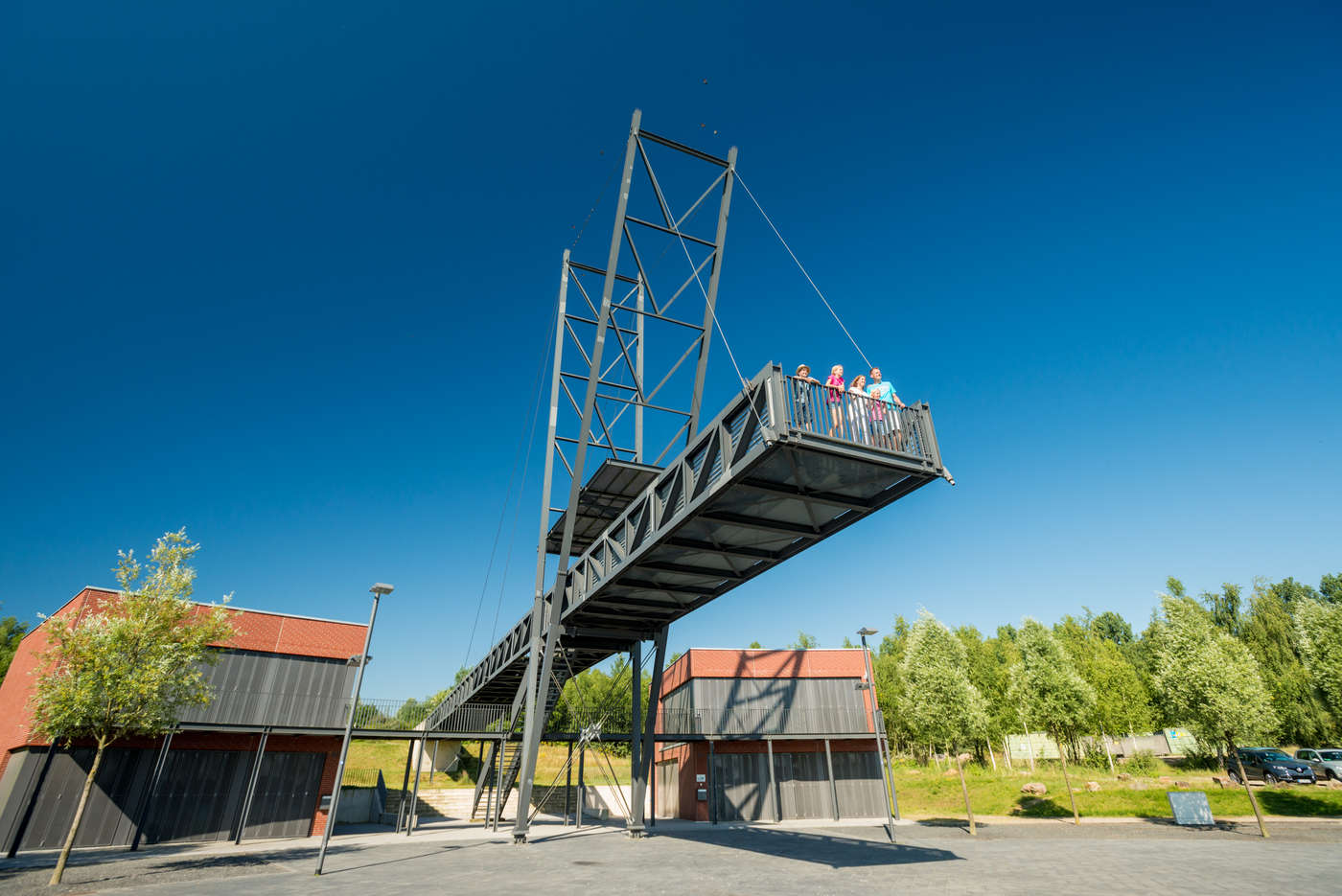 Erfrischendes Badevergnügen und Sonnenbaden