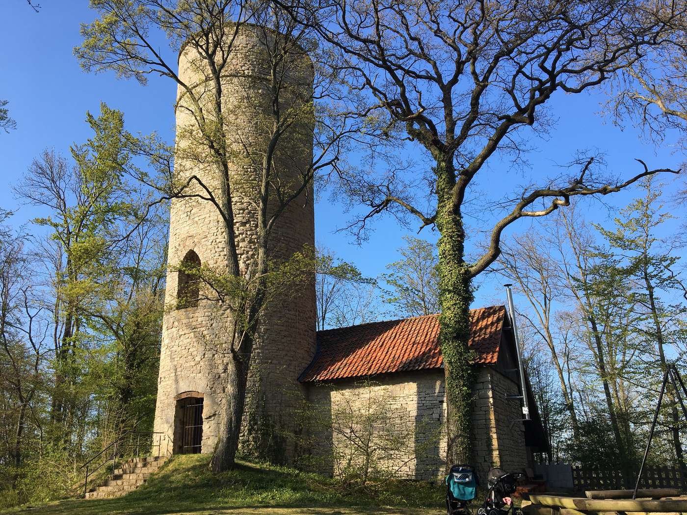 Mittelalterliche Zeitreise und Naturerlebnis mit Panoramablick