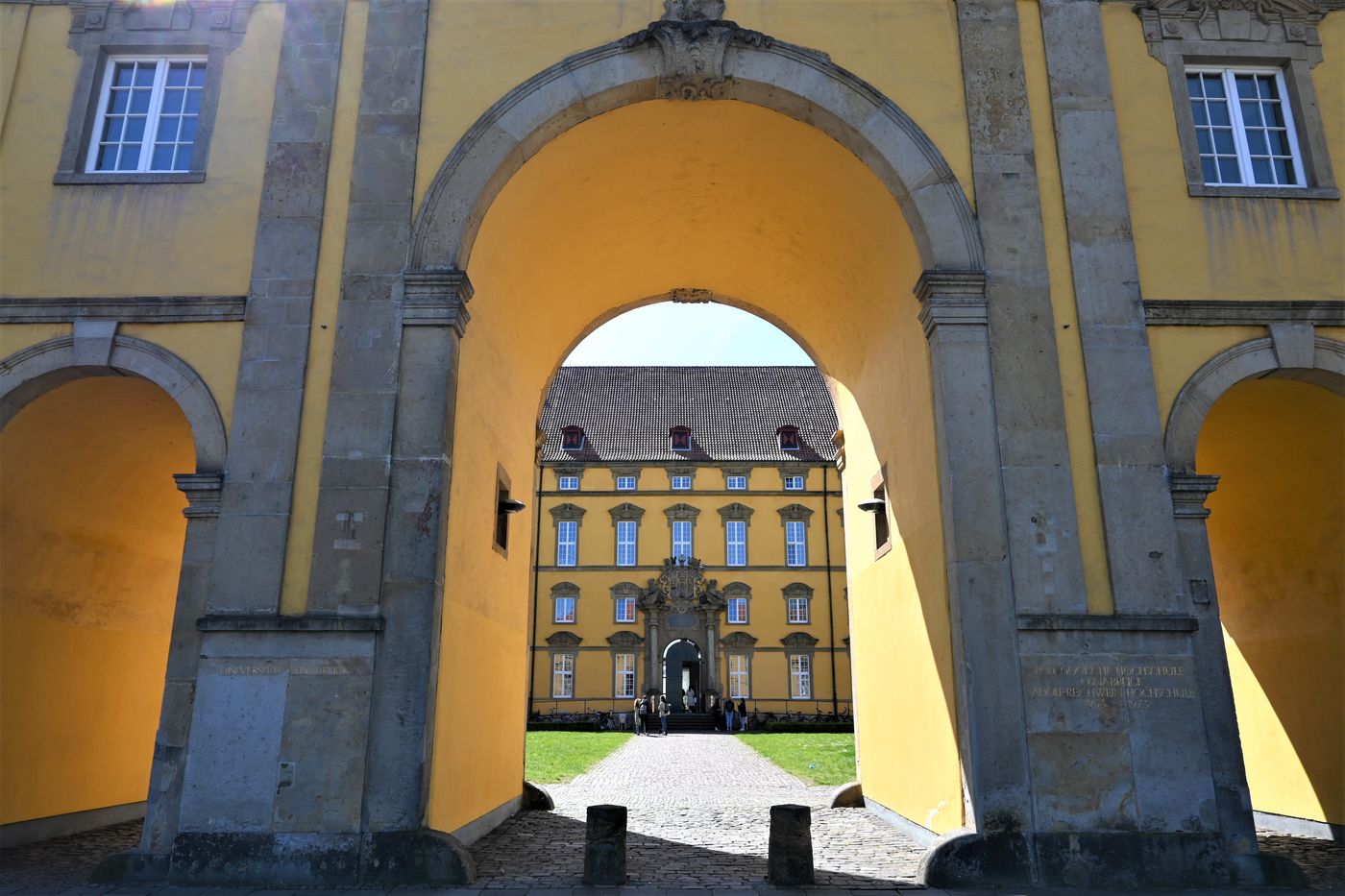 Erkunde das historische Schloss im Herzen Osnabrücks