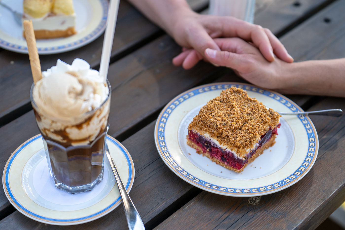 Gemütliches Hofcafé-Flair