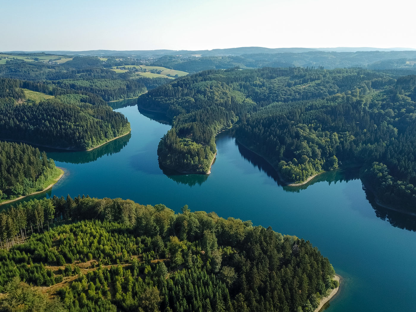 Rundwanderwege an der malerischen Genkeltalsperre
