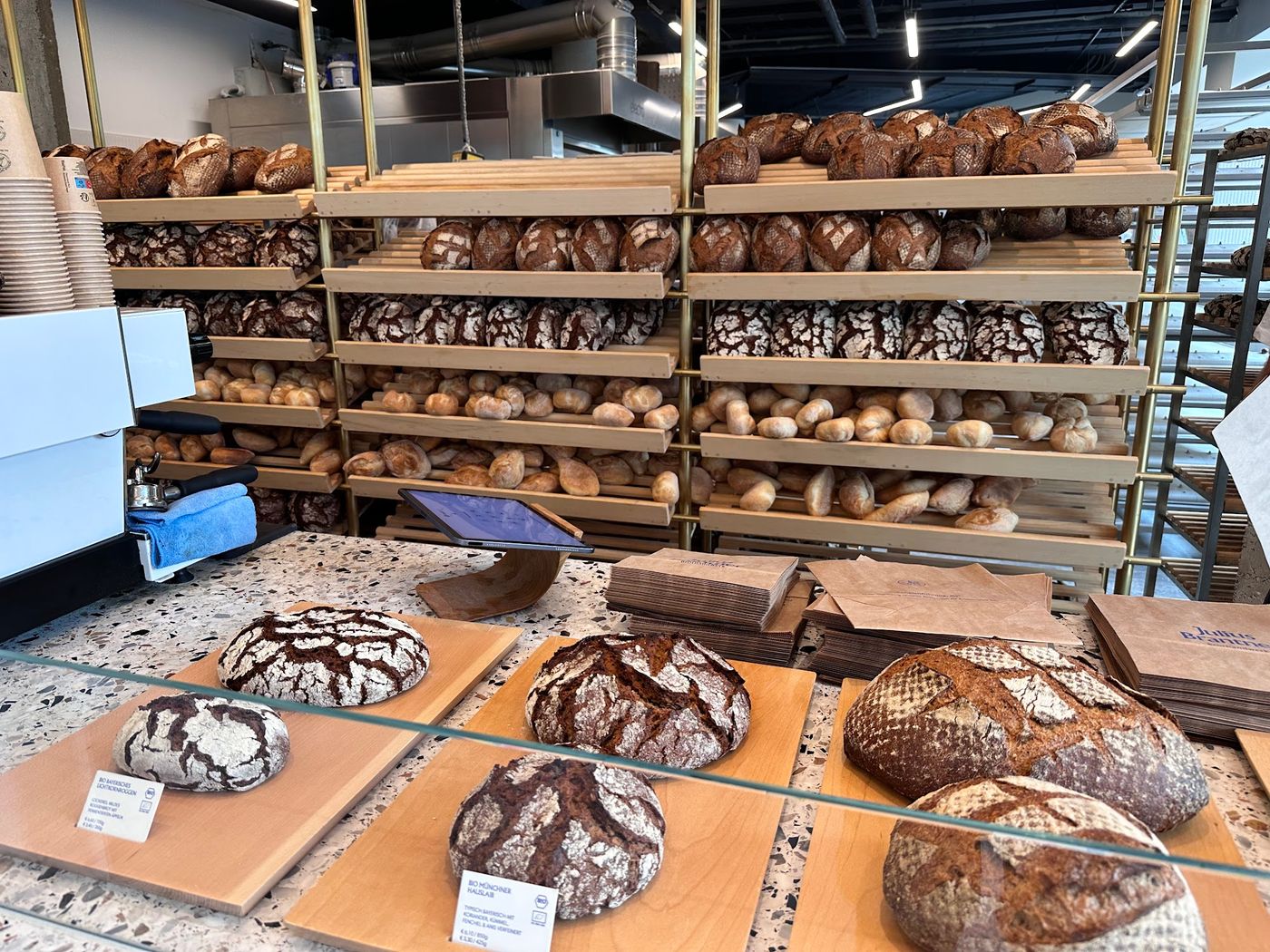 Handgemachtes Brot genießen