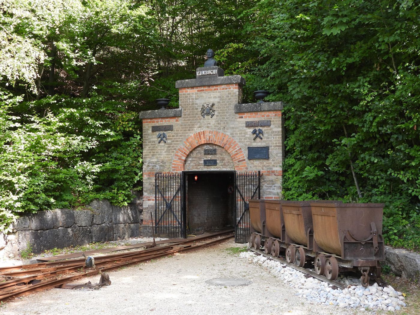 Unterirdische Zeitreise in die Bergwerksgeschichte