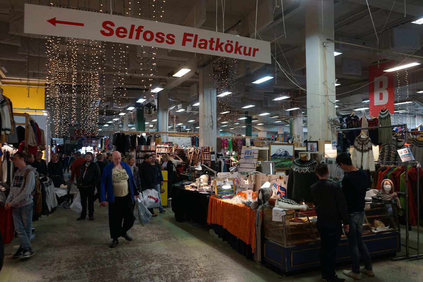 Stöbern Sie in Reykjavíks größtem Flohmarkt
