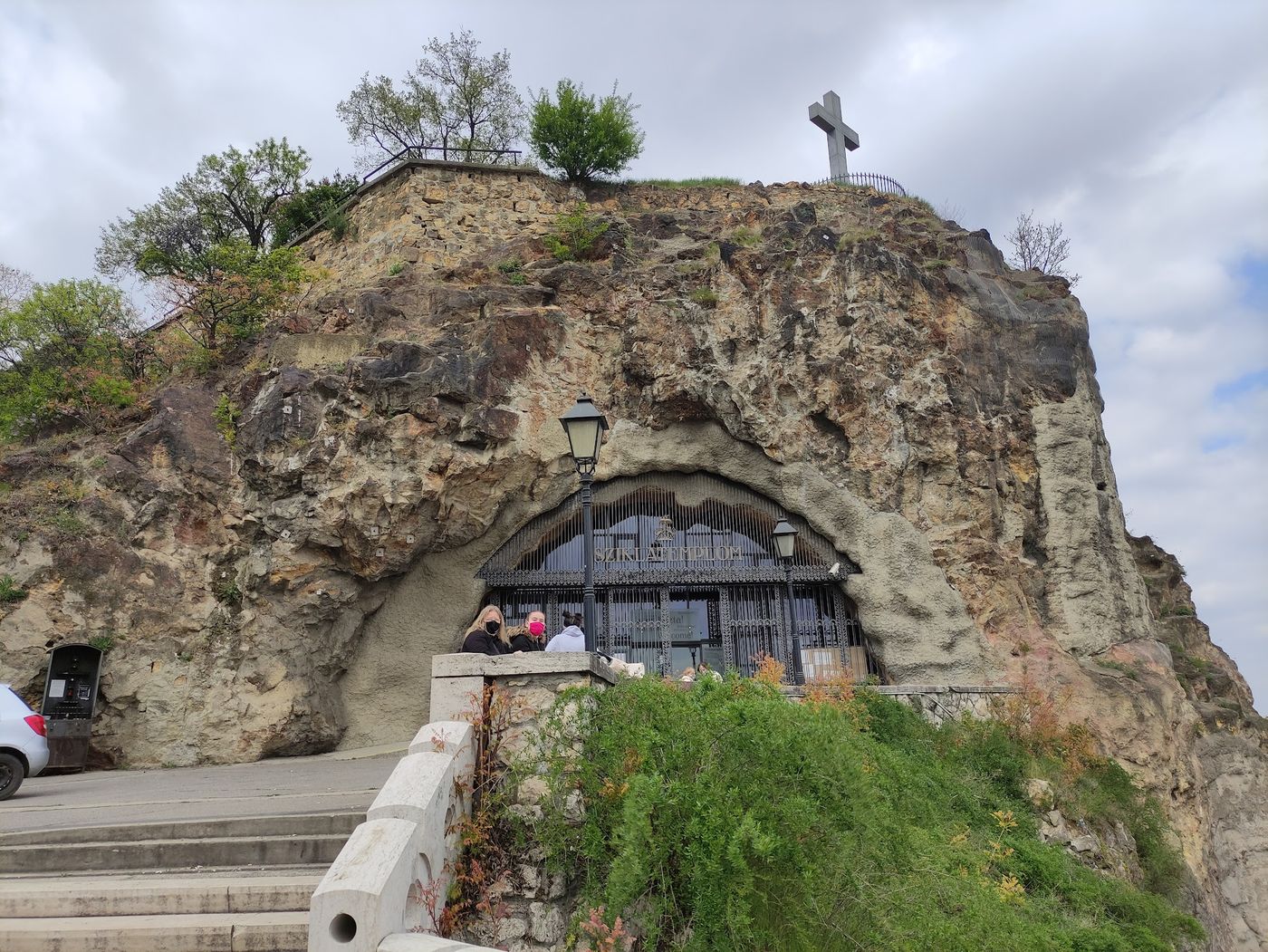 Kirche in der Höhle