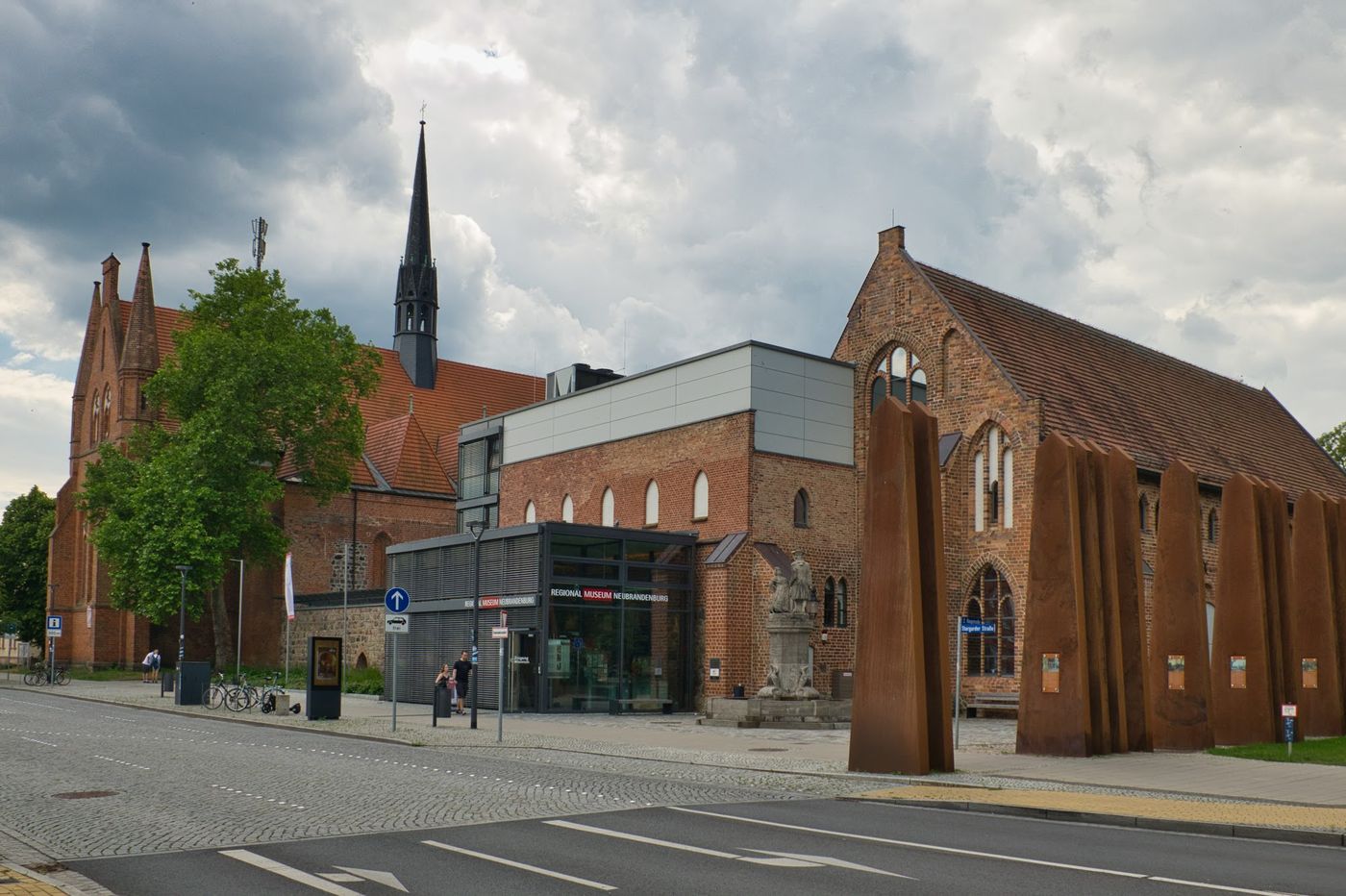 Beeindruckende Gotik in der Stadt der vier Tore