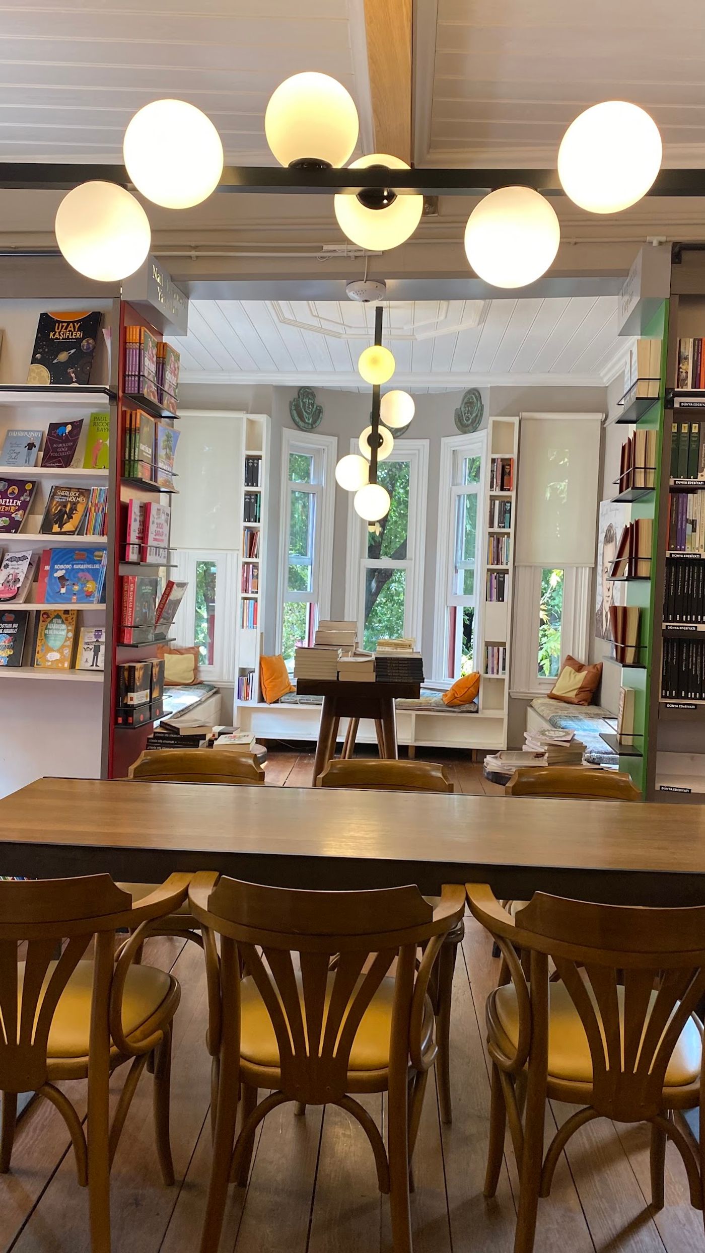Bücherparadies und Cafégenuss