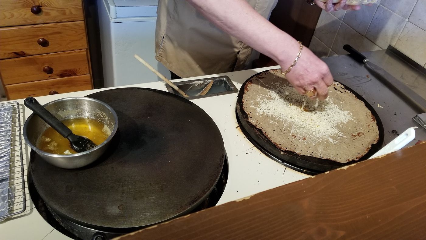 Authentische französische Crêpes genießen