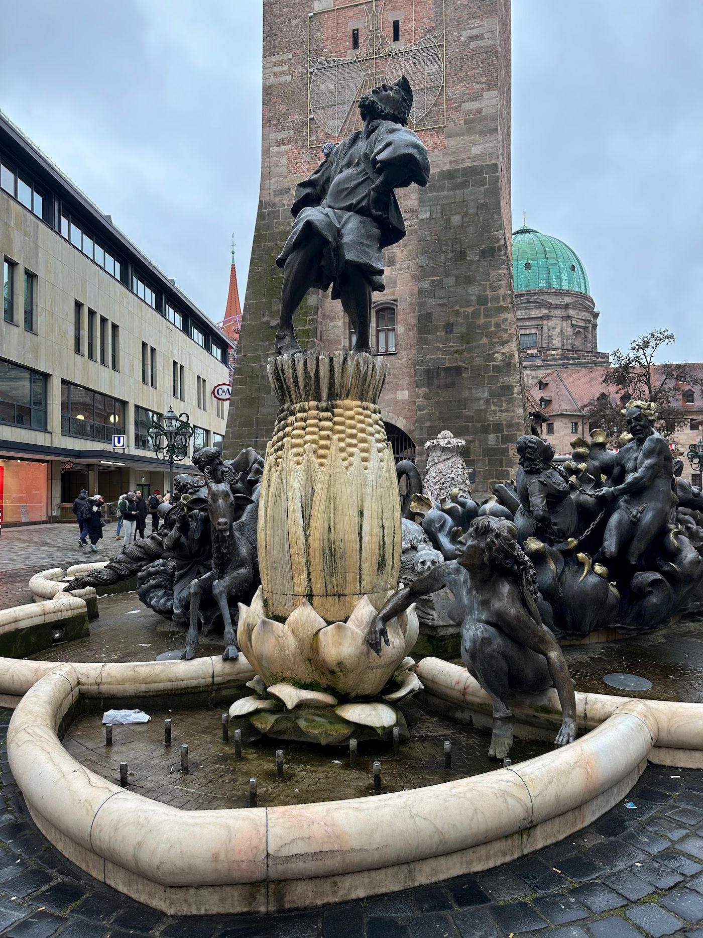 Skurrile Kunst im Herzen Nürnbergs