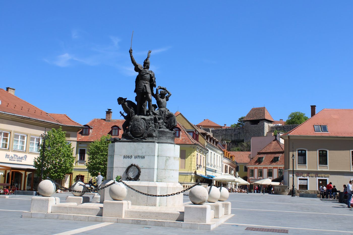 Lebendiges Herz der Altstadt erleben