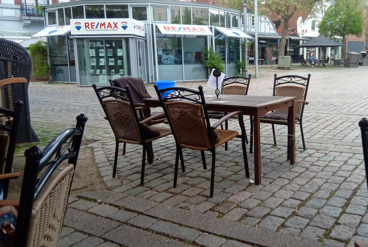 Romantische Stunden bei Kaffee und Kuchen