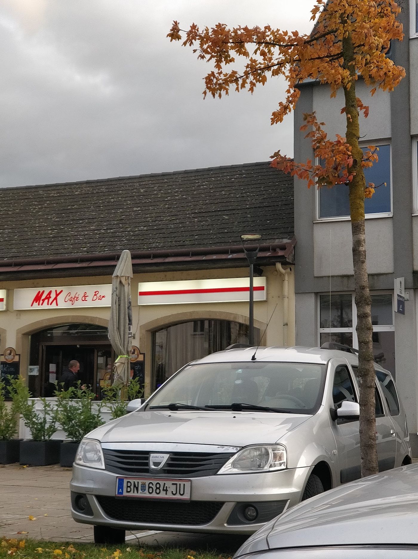 Kaffee trinken, Süßes genießen und ausgiebig tratschen