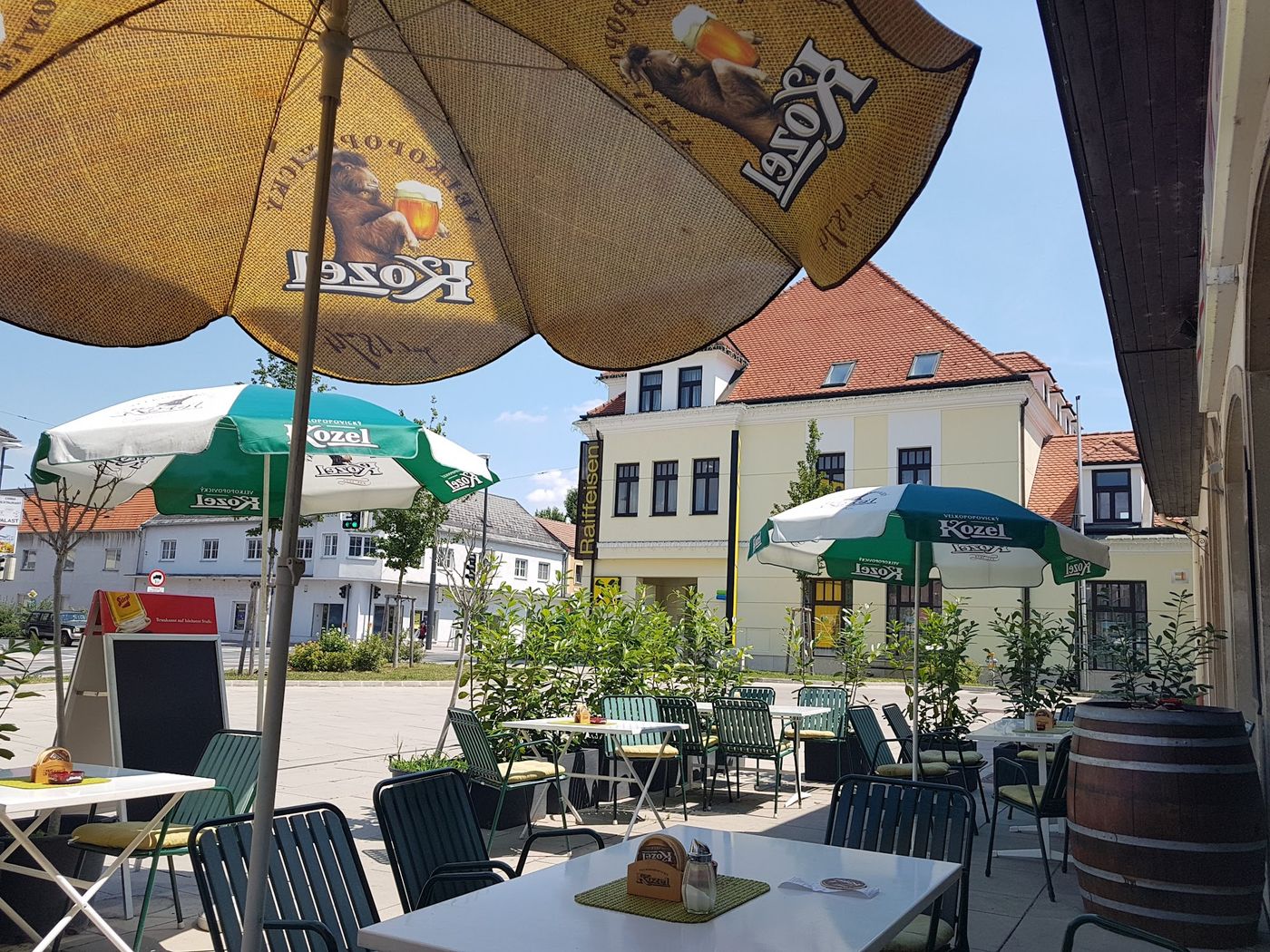 Kaffee trinken, Süßes genießen und ausgiebig tratschen