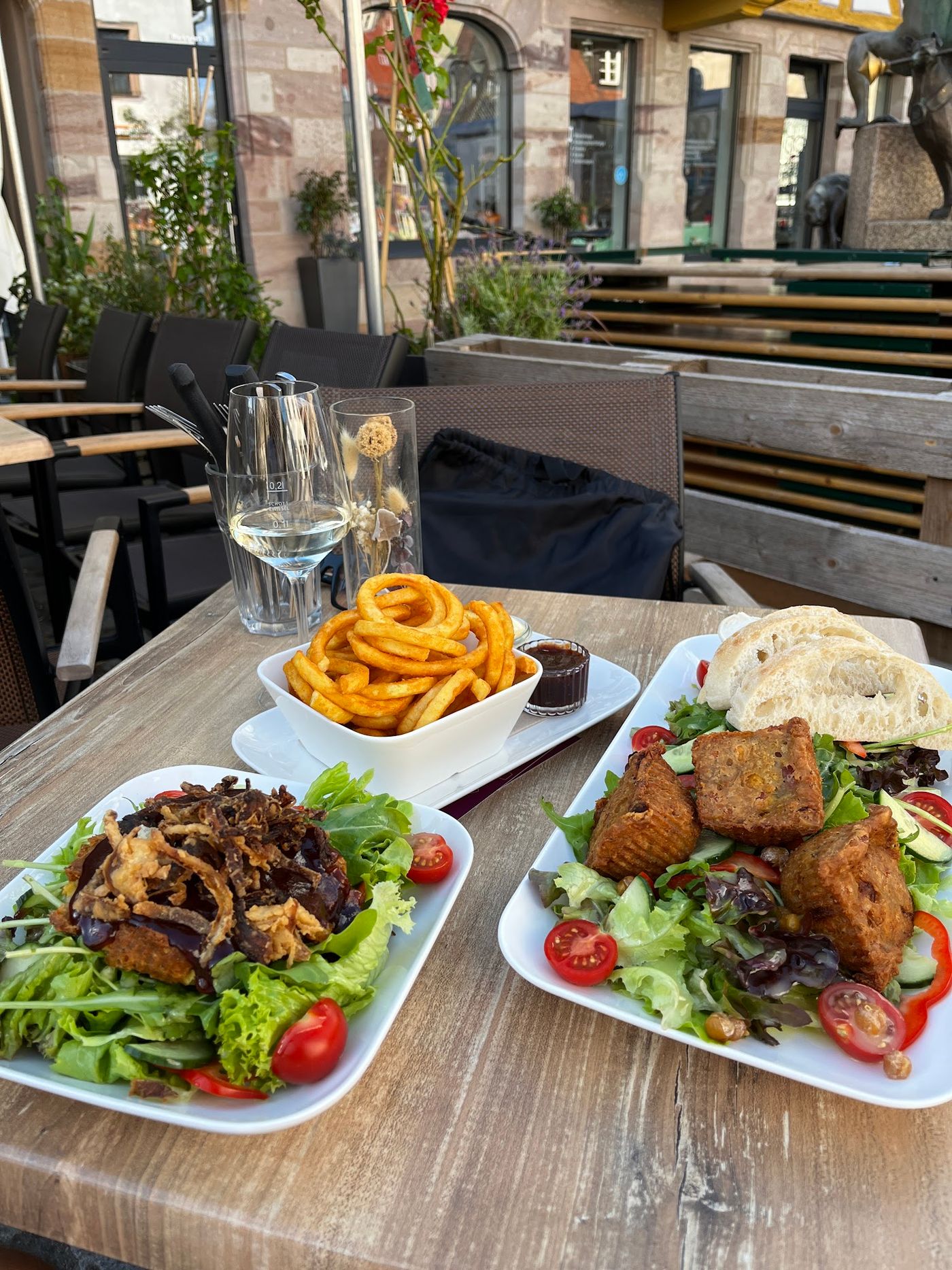 Vom Café zur Bar - Gemütlichkeit pur