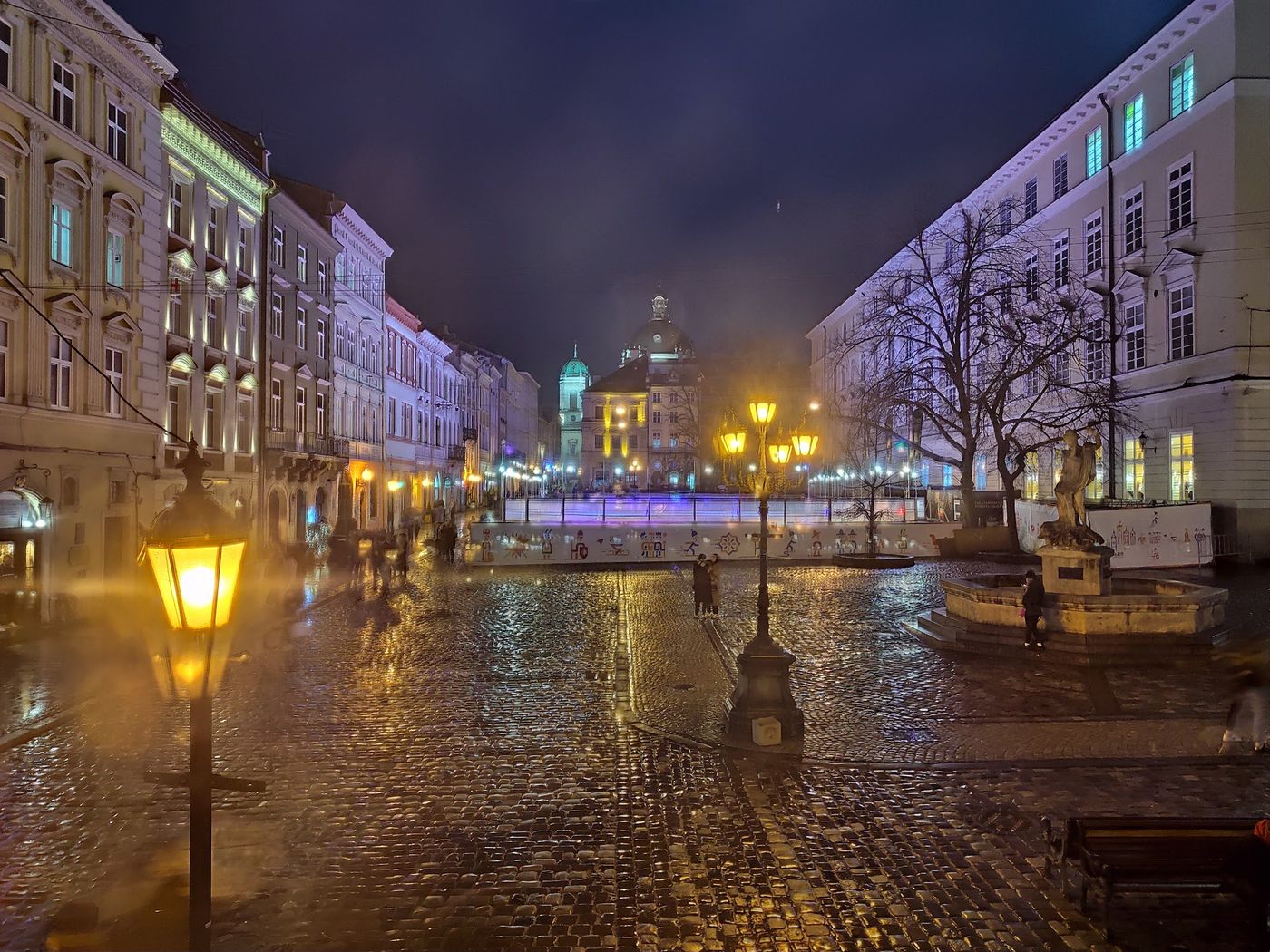 Herzstück Lvivs mit historischem Flair