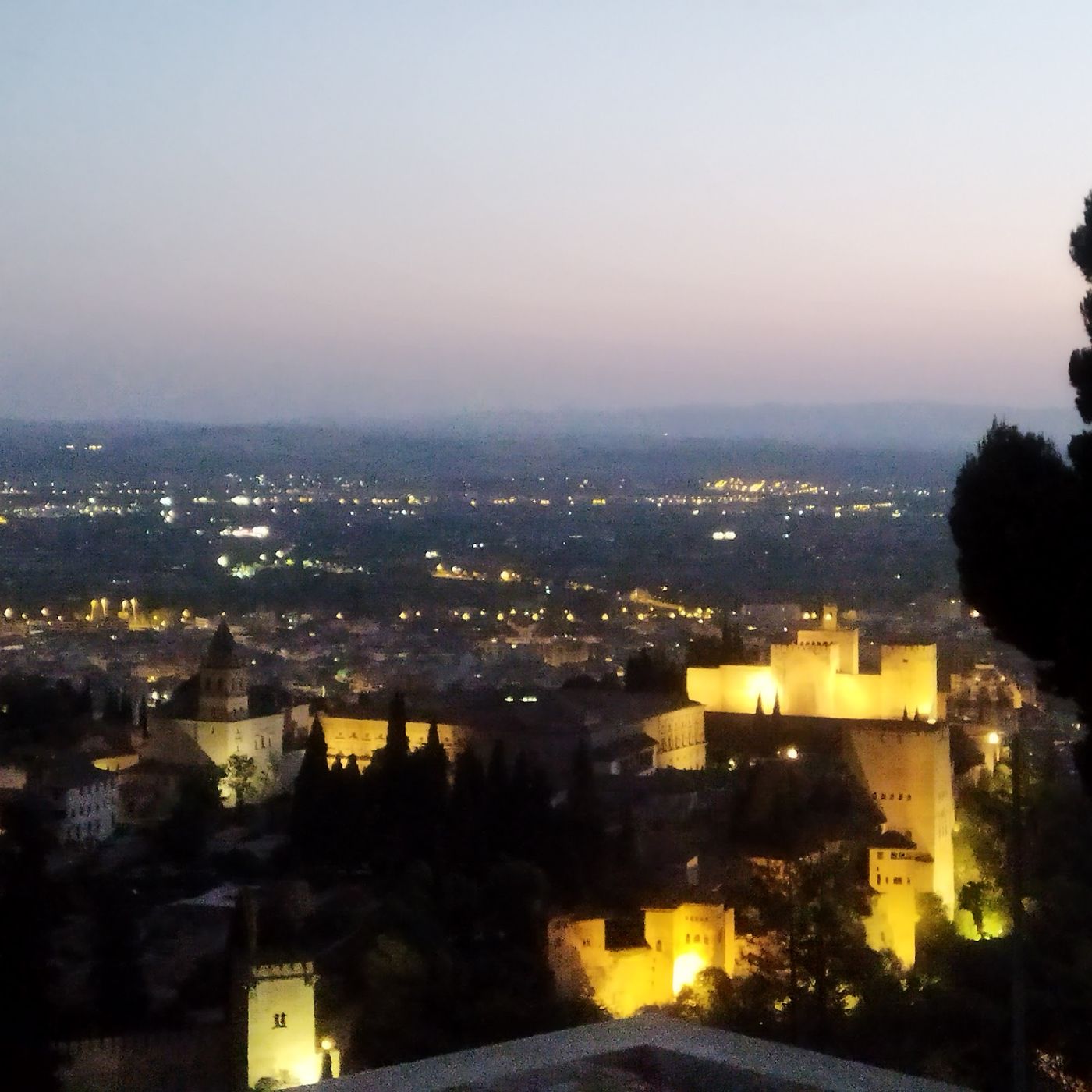 Geheimer Blick auf die Alhambra