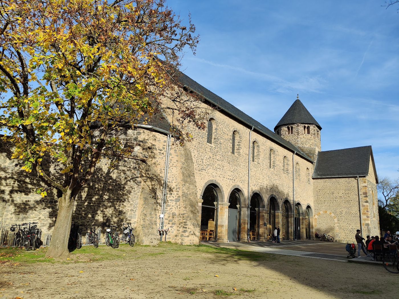 Historisches Kloster mit Aussicht
