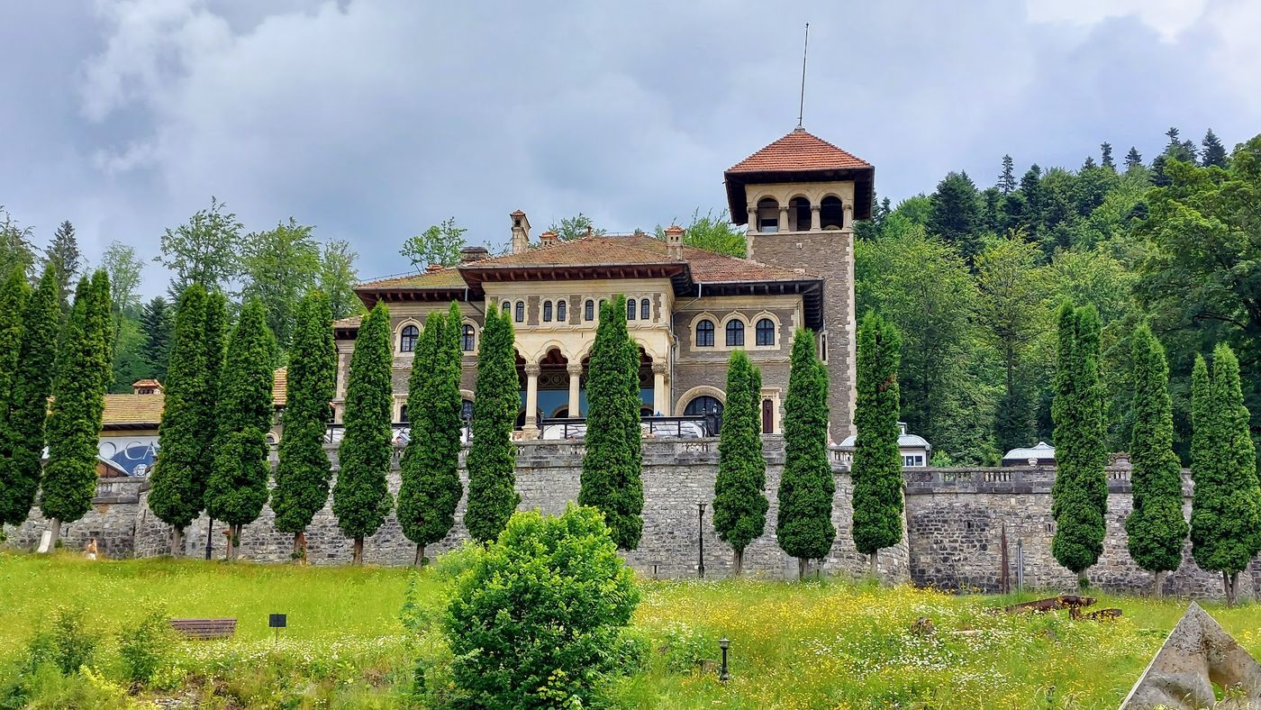 Prachtvolles Cantacuzino Schloss besichtigen