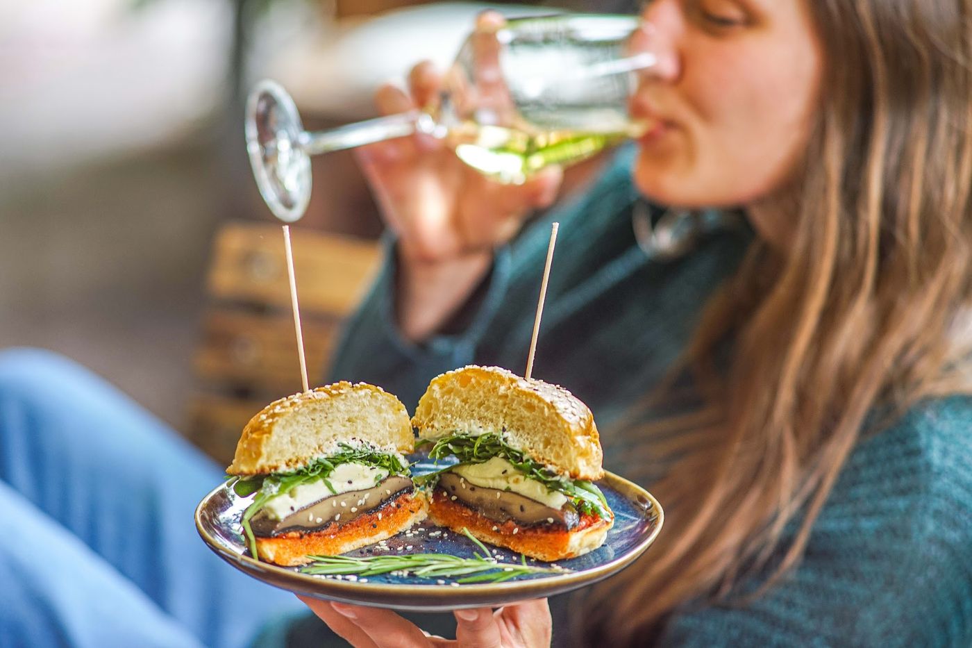 Von Frühstück bis Cocktails, alles unter einem Dach