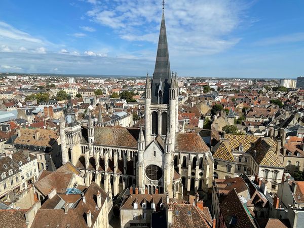 Atemberaubende Aussichten über Dijon