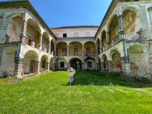 Renaissance-Schloss mit Barockfassade erkunden