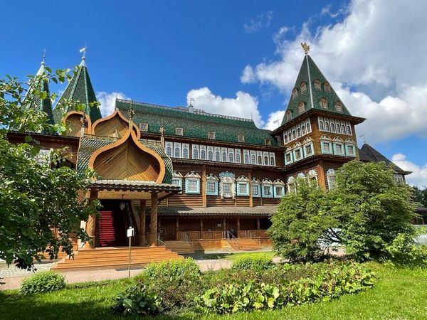 Historische Holzarchitektur im Freien