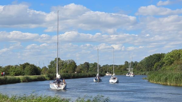 Idyllischer Weg entlang des Ryck