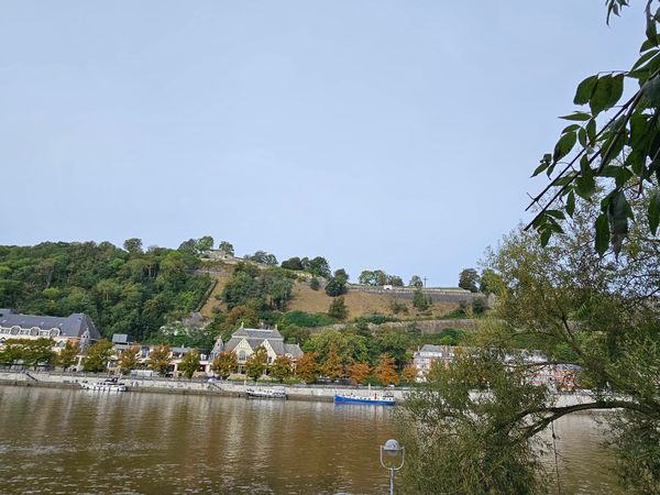 Entspannte Flussfahrten in Namur