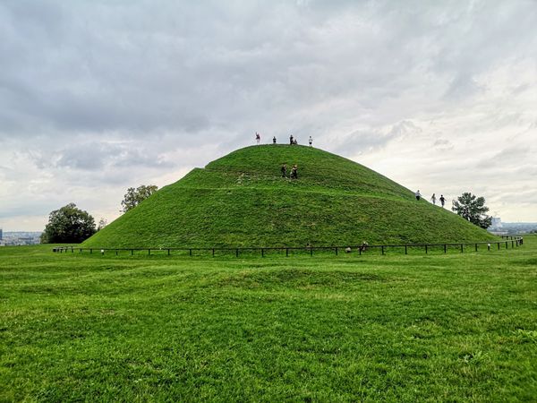 Panoramablick vom alten Grabhügel
