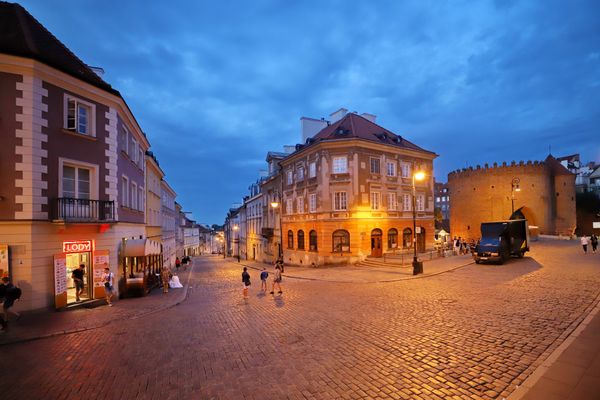 Historische Hinterhof-Schreine entdecken