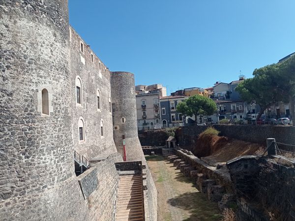 Mittelalterliche Festung mit reicher Geschichte