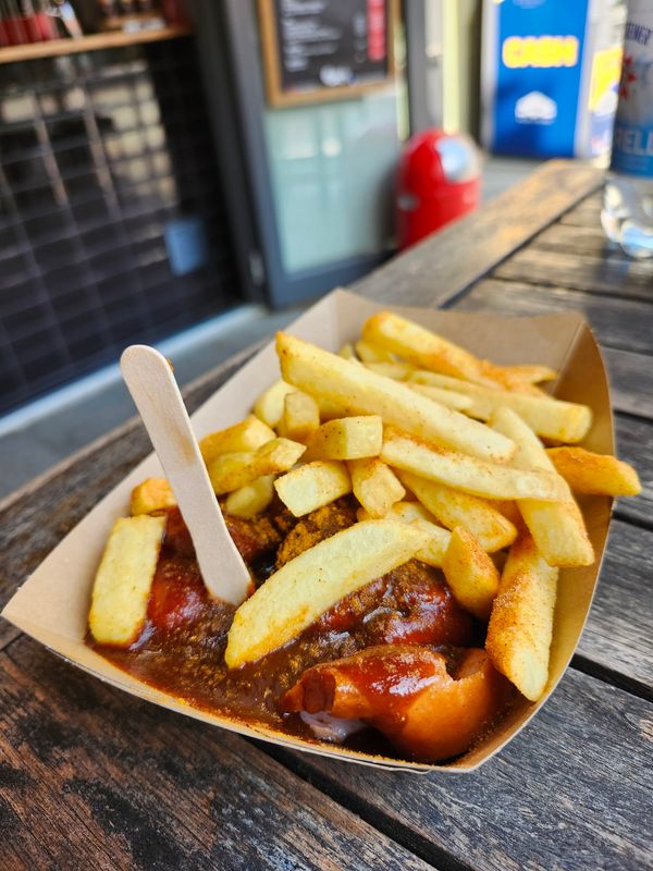 Beste Currywurst in der Neustadt