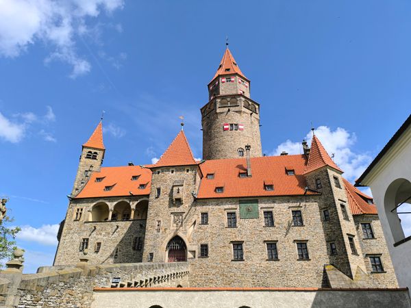 Mittelalterflair im Bouzov Schloss