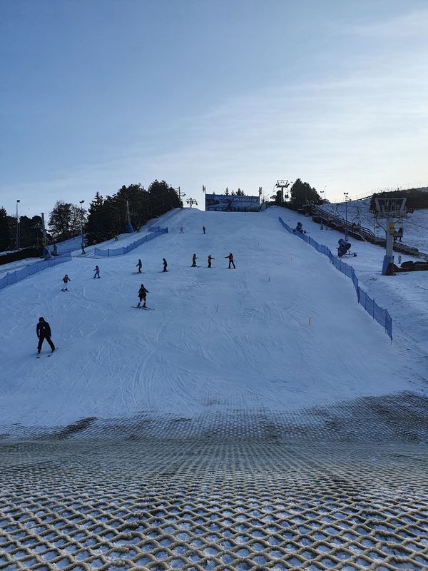 Ski-Spaß mitten in der Stadt