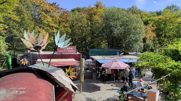 Chillen im kreativen Hexenhaus