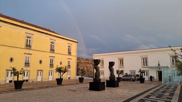 Historische Festung mit atemberaubendem Meerblick und königlicher Geschichte