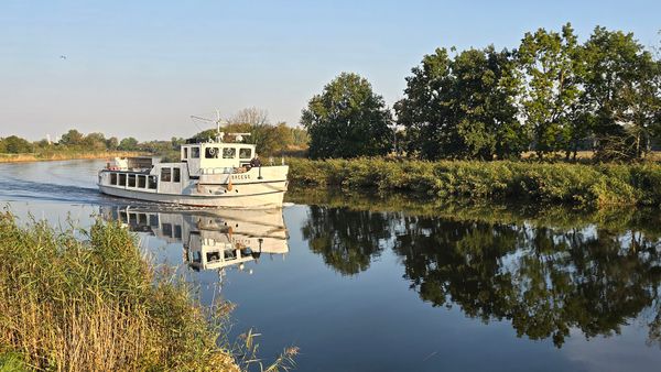 Idyllischer Weg entlang des Ryck