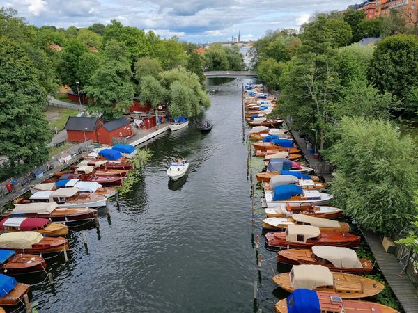 Geschichtsträchtige Insel mit grüner Oase