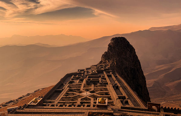 Entdecke das 'Macchu Picchu' von Aserbaidschan