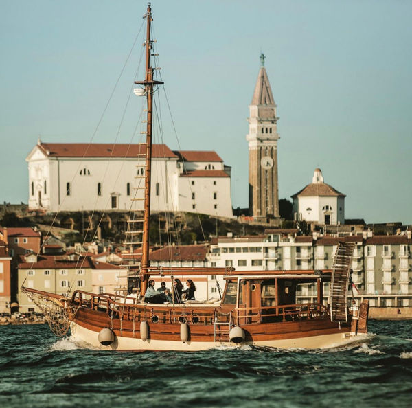 Segeln auf dem Adriatischen Meer