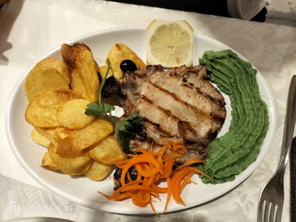 Alles schmeckt besser mit Hauswein
