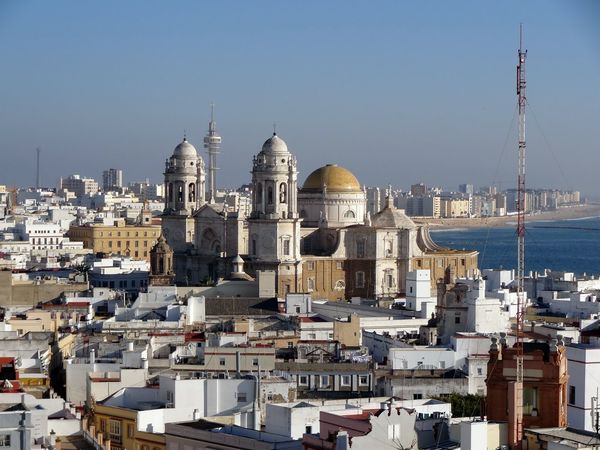 Erkunde das majestätische Wahrzeichen von Cádiz