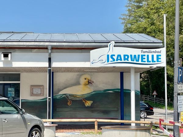 Wasserspaß für Groß und Klein in Isarwelle