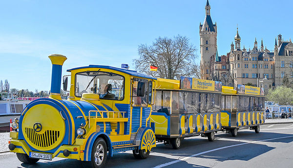 Schwerin auf Rädern erkunden