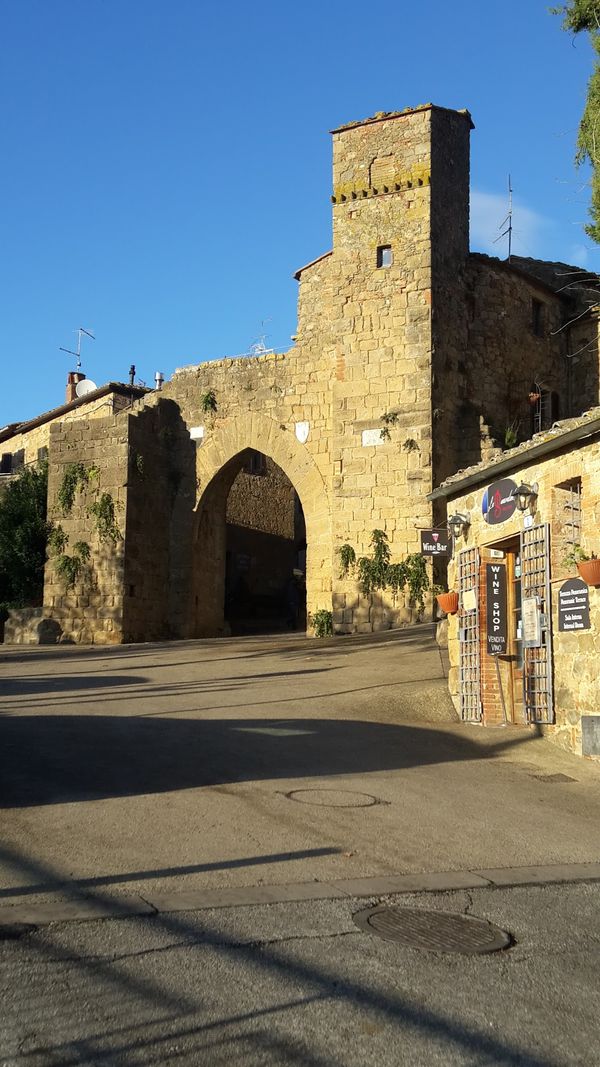 Erleben Sie traditionelles Theater im Herzen der Toskana