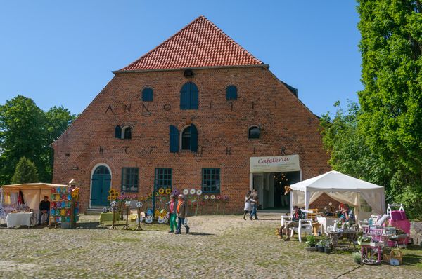 Golfen in idyllischer Landschaft