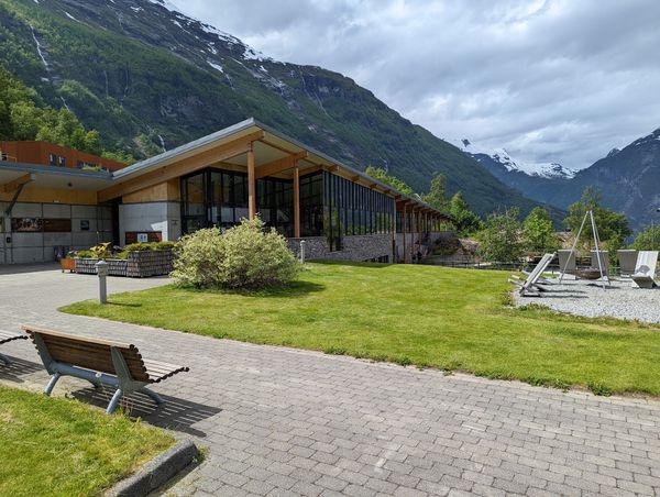 Tauche ein in die Welt der Fjorde