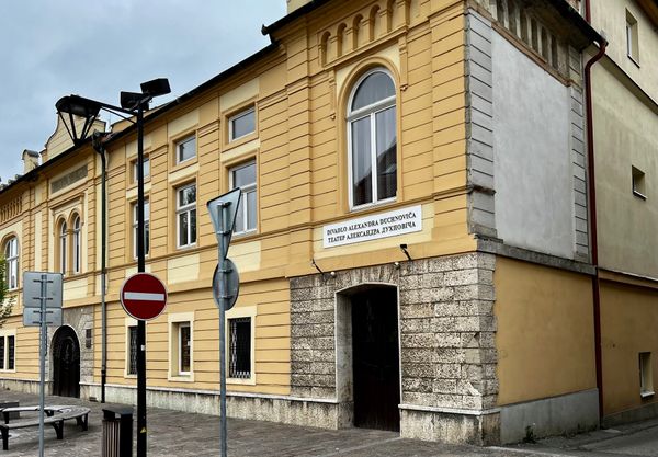 Theaterkunst in vielen Sprachen