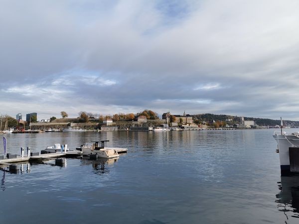 Oslos Uferpromenade zu Fuß erkunden