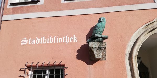 Spannende Vorlesestunden mit dem Lesebär
